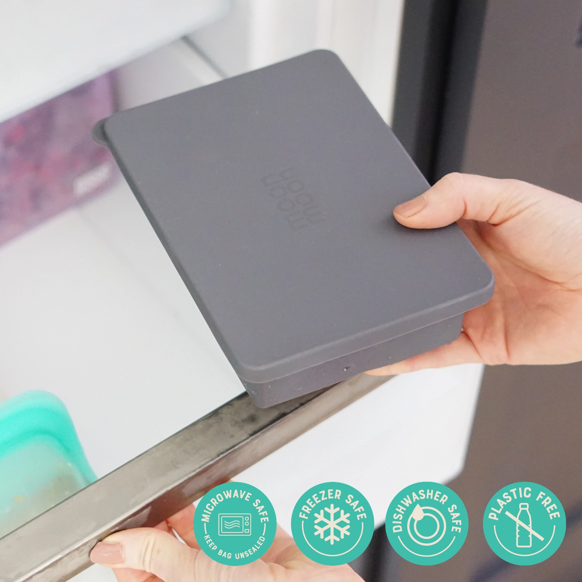 Isbitform i silikon med lokk – 6 store isbiter