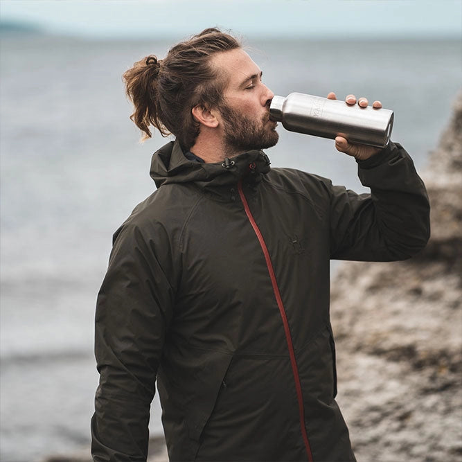 Dobbeltvegget vakuumisolert vannflaske 750ml