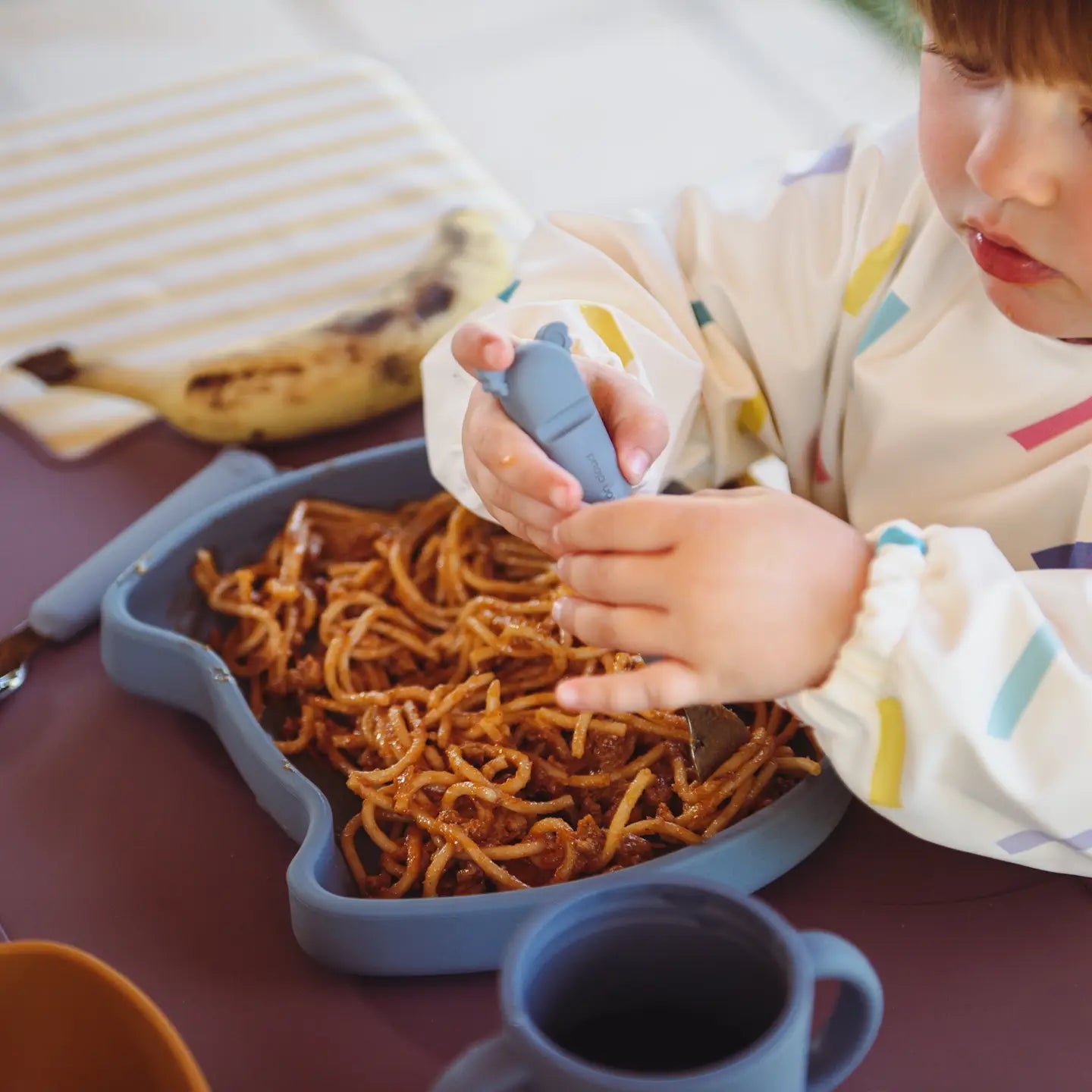 Silikontallerken med sugekopp - Misty blue